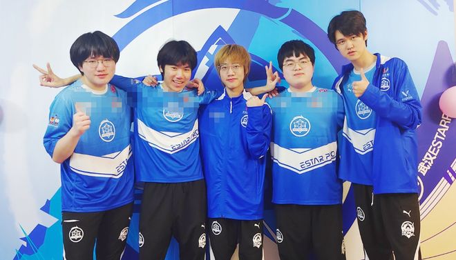 8号位跟进