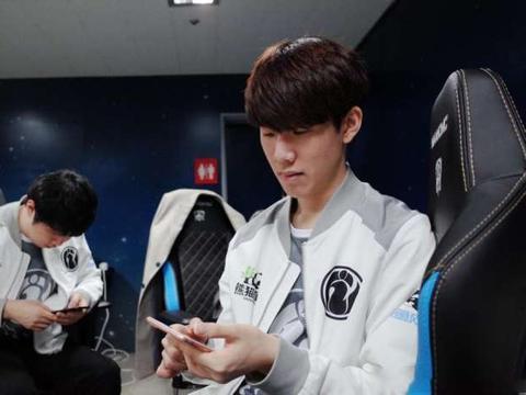现相似曲线 现相似曲线